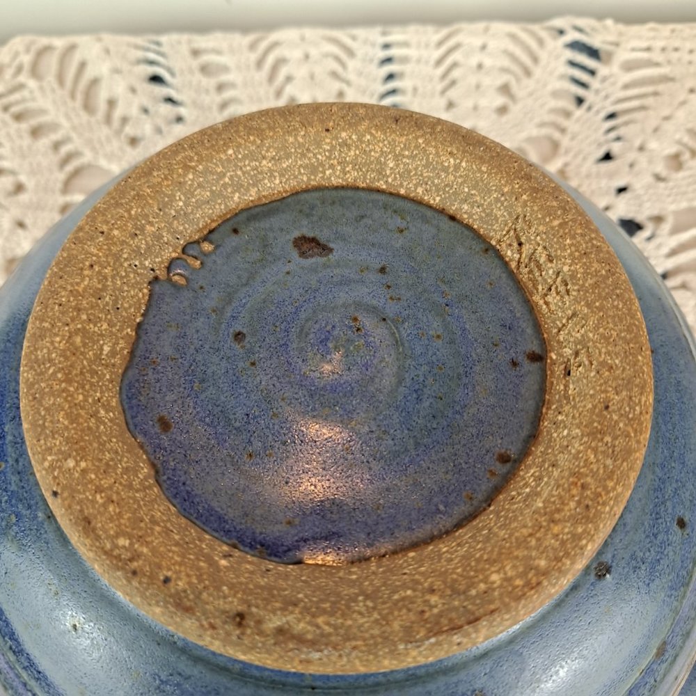 Signed Studio Stoneware Pottery Bowl - Picture 6 of 9